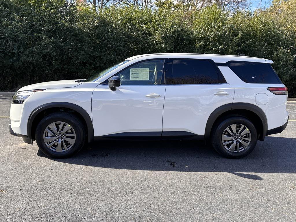 new 2025 Nissan Pathfinder car, priced at $31,832
