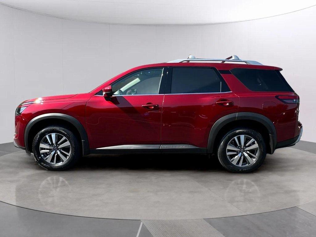 new 2025 Nissan Pathfinder car, priced at $42,807