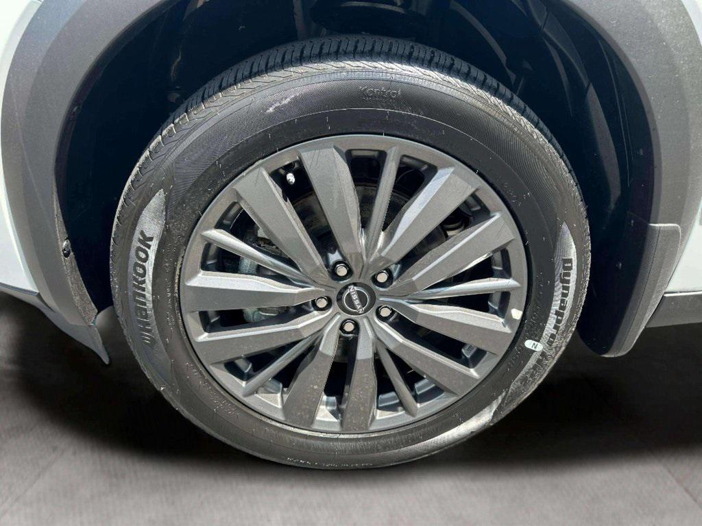 new 2025 Nissan Pathfinder car, priced at $38,399