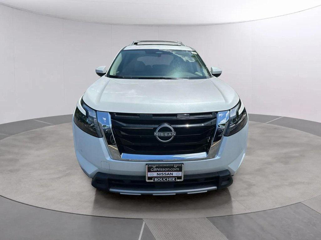 new 2025 Nissan Pathfinder car, priced at $38,399
