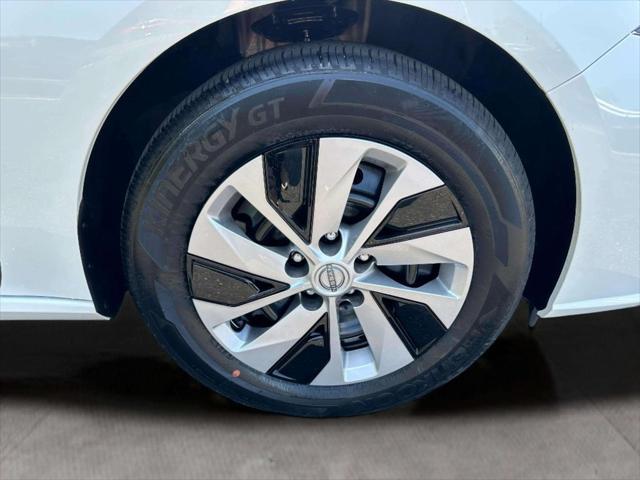 new 2025 Nissan Altima car, priced at $25,915