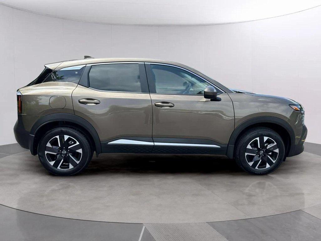 new 2025 Nissan Kicks car, priced at $26,555