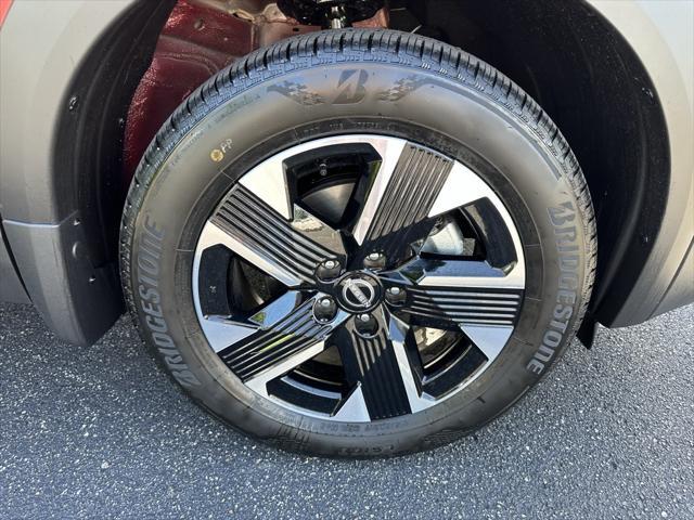 new 2025 Nissan Kicks car, priced at $26,959