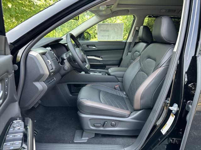 new 2025 Nissan Pathfinder car, priced at $50,358