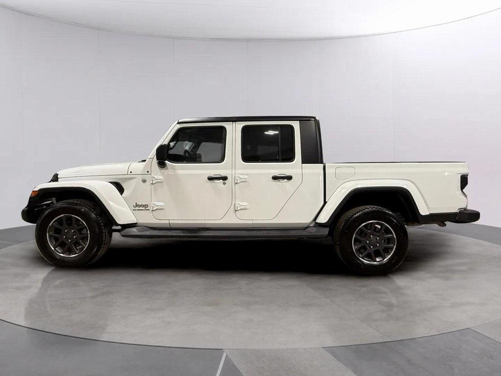 used 2022 Jeep Gladiator car, priced at $31,983