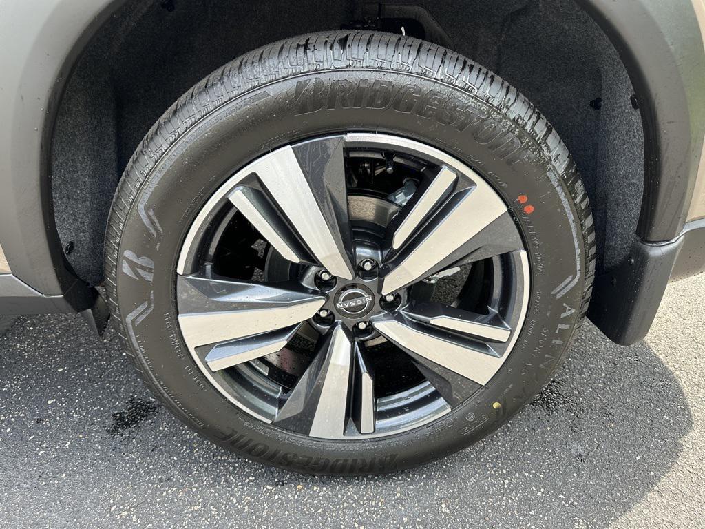 new 2025 Nissan Rogue car, priced at $40,110