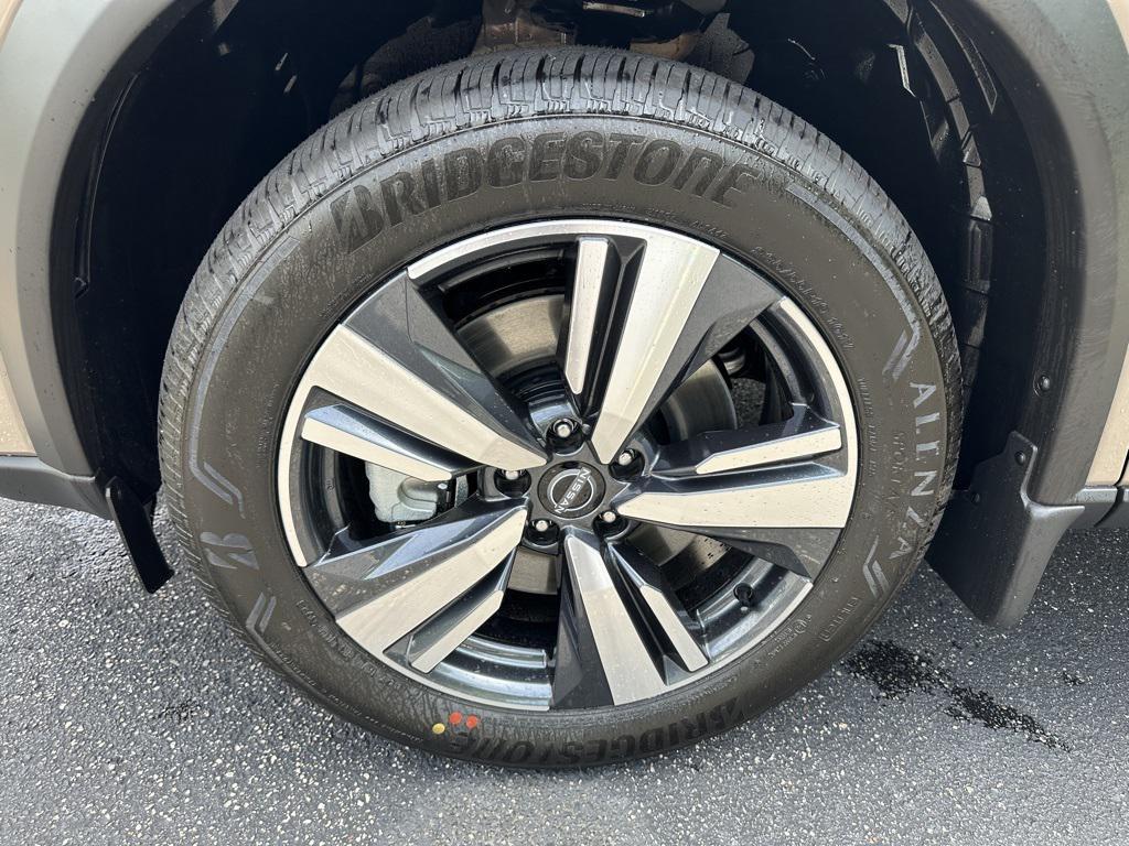 new 2025 Nissan Rogue car, priced at $40,110