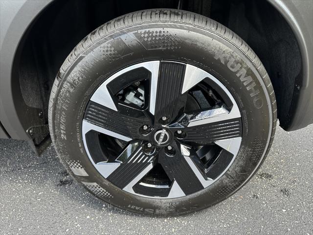 new 2025 Nissan Kicks car, priced at $26,412