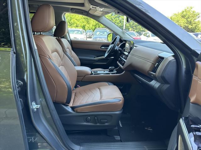 new 2025 Nissan Pathfinder car, priced at $49,093