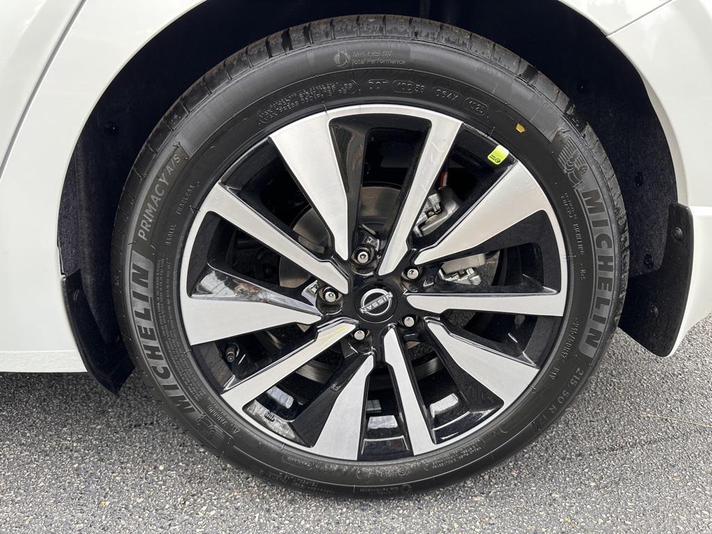 new 2025 Nissan Sentra car, priced at $25,078