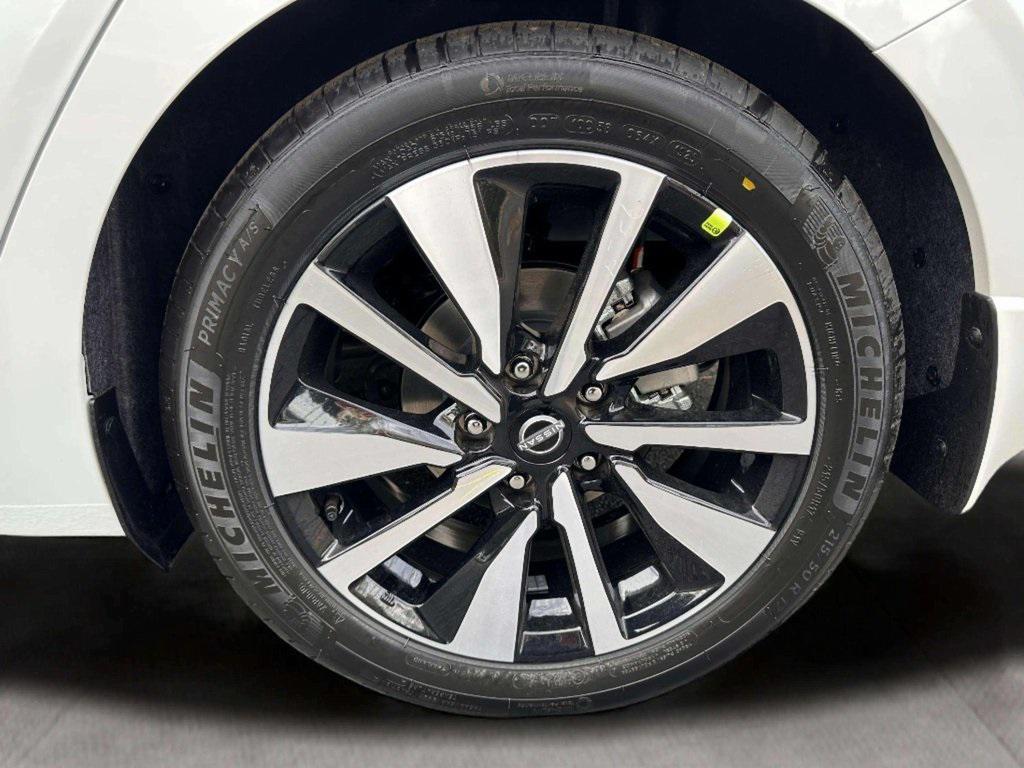 new 2025 Nissan Sentra car, priced at $24,527