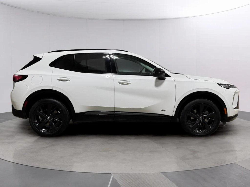 used 2024 Buick Envision car, priced at $28,995