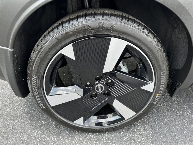 new 2025 Nissan Kicks car, priced at $32,594