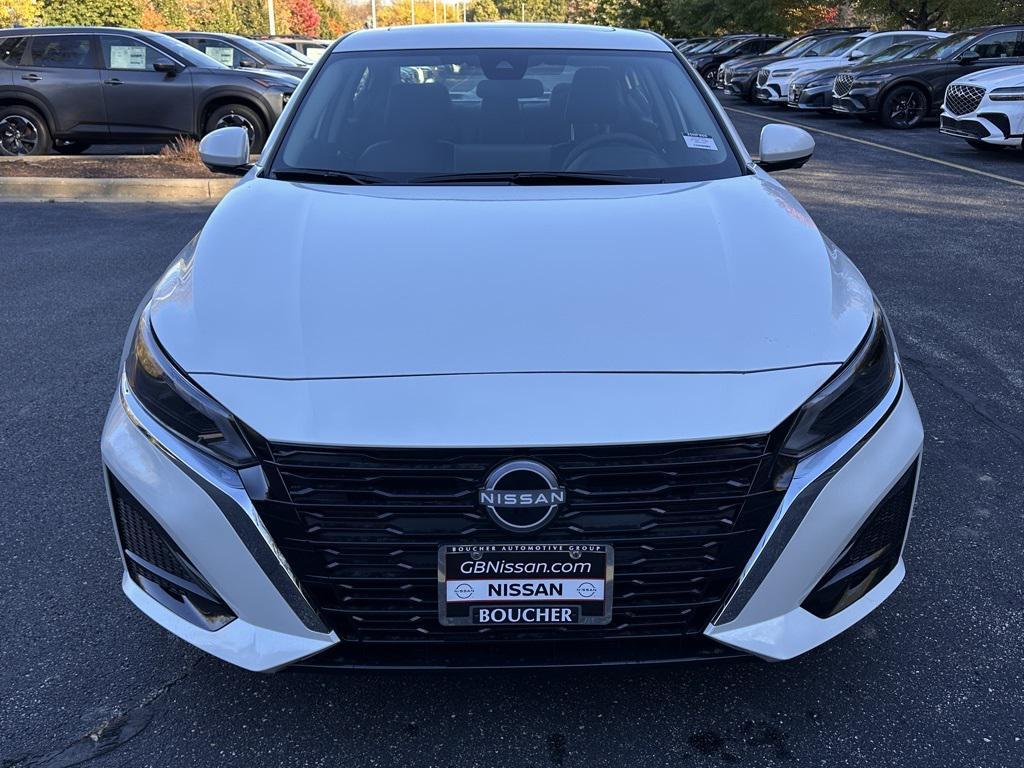 new 2025 Nissan Altima car, priced at $34,384