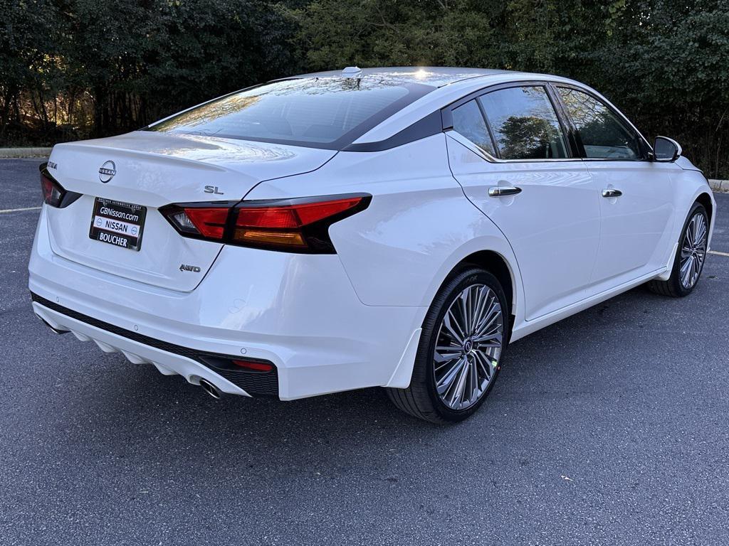 new 2025 Nissan Altima car, priced at $34,384
