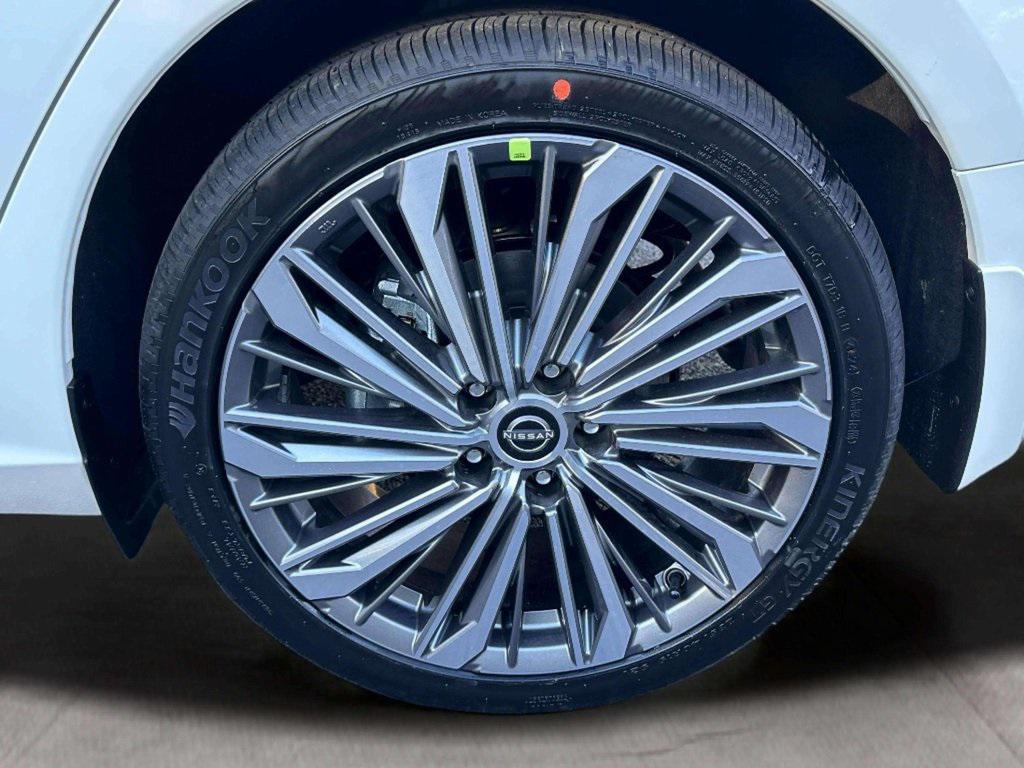 new 2025 Nissan Altima car, priced at $34,384