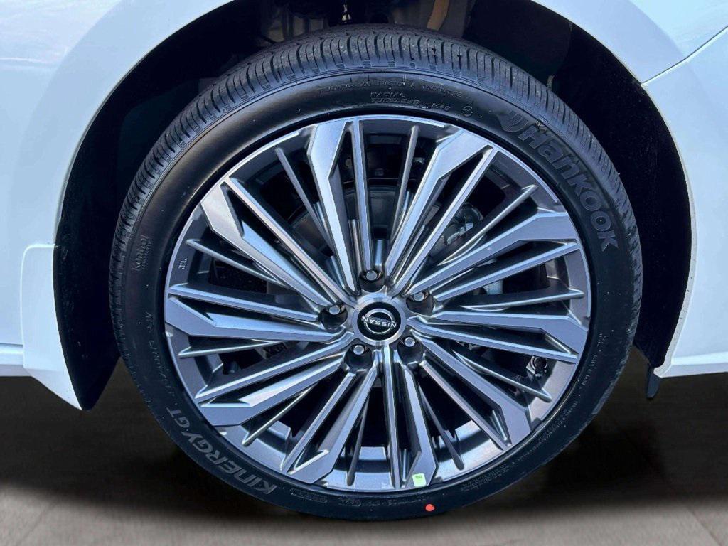 new 2025 Nissan Altima car, priced at $34,384