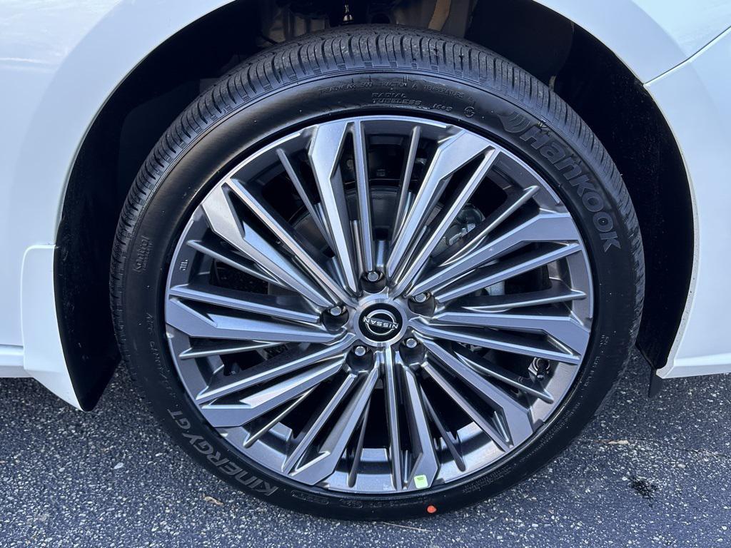 new 2025 Nissan Altima car, priced at $34,384