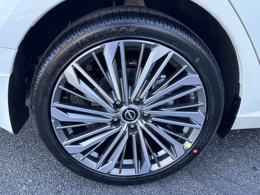 new 2025 Nissan Altima car, priced at $34,384