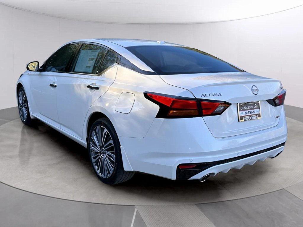 new 2025 Nissan Altima car, priced at $34,384