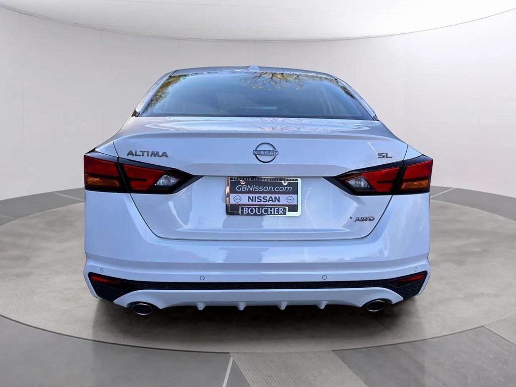new 2025 Nissan Altima car, priced at $34,384