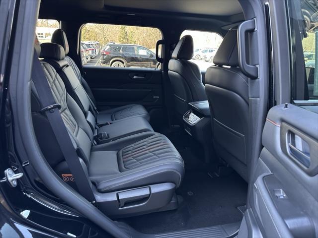 new 2025 Nissan Armada car, priced at $75,451