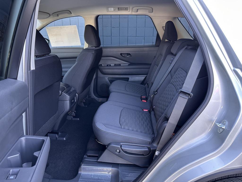 new 2025 Nissan Pathfinder car, priced at $31,832