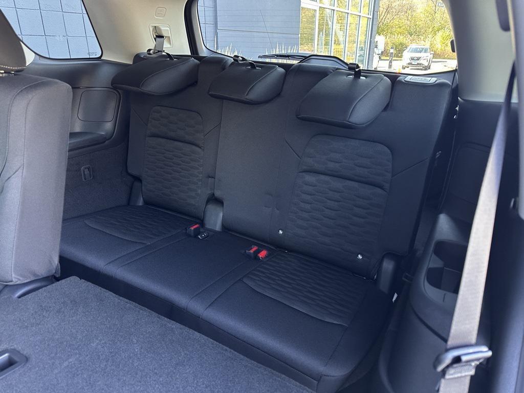 new 2025 Nissan Pathfinder car, priced at $31,832