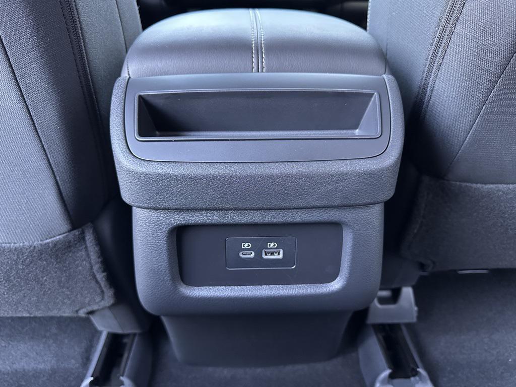 new 2025 Nissan Pathfinder car, priced at $31,832