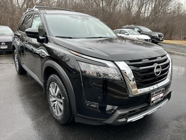 new 2025 Nissan Pathfinder car, priced at $44,114