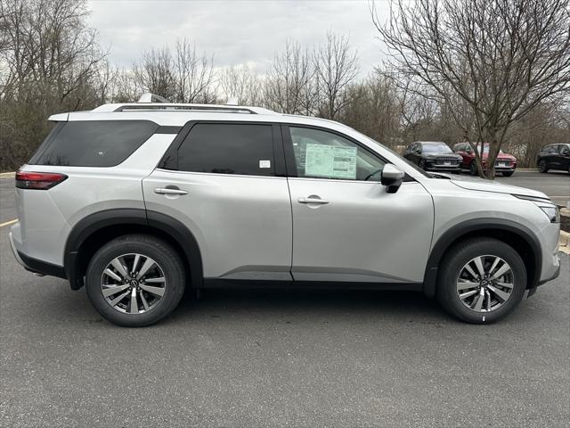 new 2025 Nissan Pathfinder car, priced at $44,014