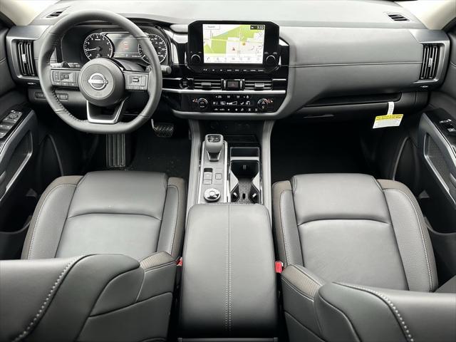 new 2025 Nissan Pathfinder car, priced at $44,014