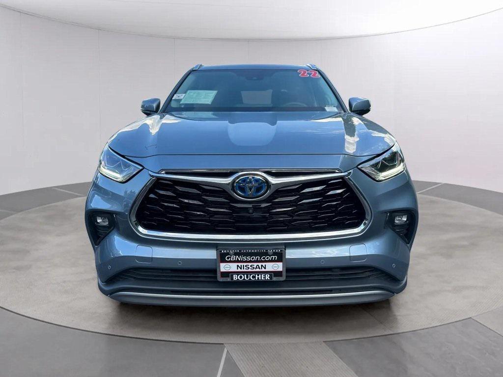 used 2022 Toyota Highlander Hybrid car, priced at $45,595