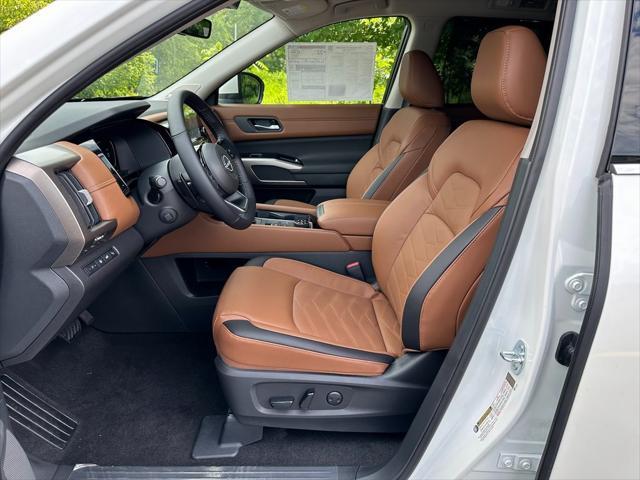 new 2024 Nissan Pathfinder car, priced at $46,995