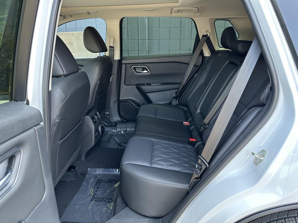new 2025 Nissan Rogue car, priced at $39,328