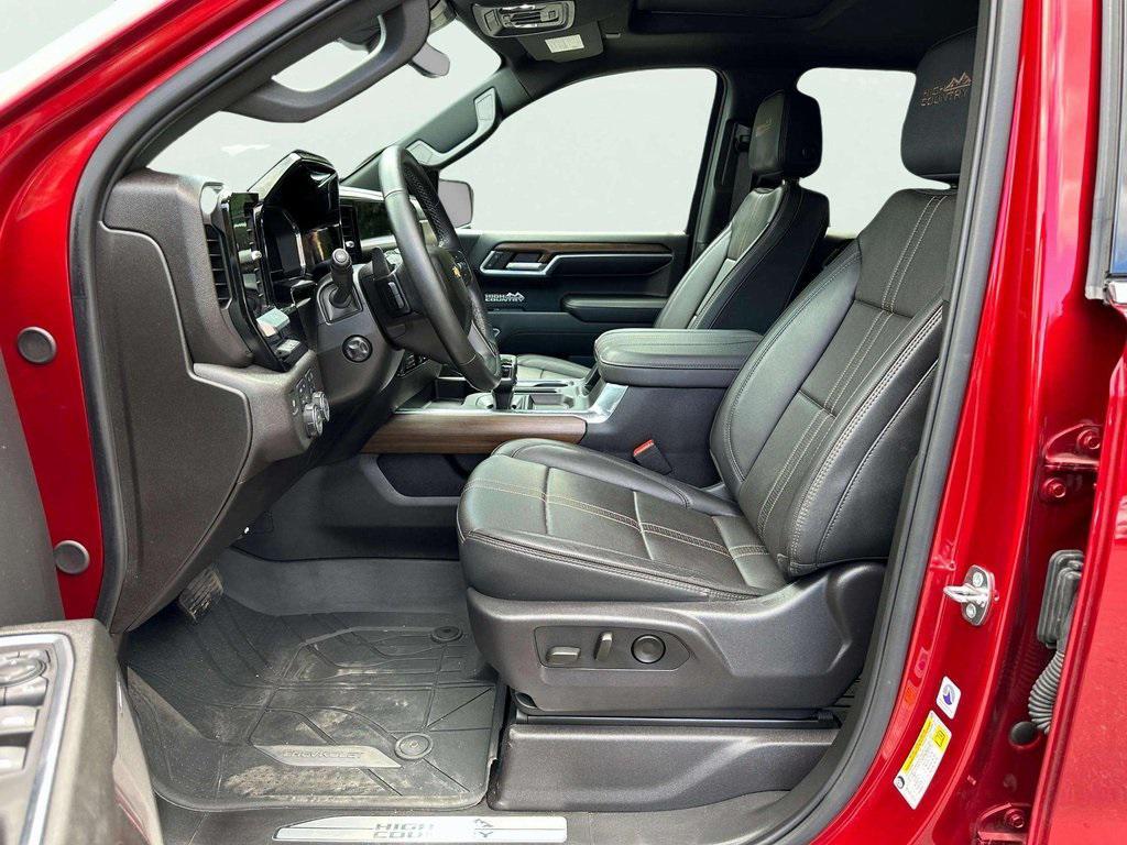 used 2024 Chevrolet Silverado 1500 car, priced at $59,827