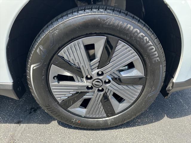 new 2025 Nissan Murano car, priced at $46,816