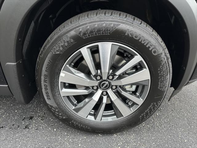new 2025 Nissan Pathfinder car, priced at $43,575
