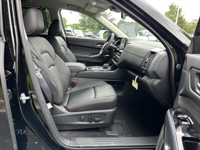 new 2025 Nissan Pathfinder car, priced at $43,575