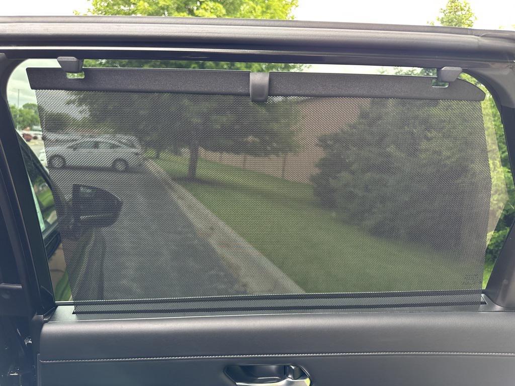 new 2025 Nissan Pathfinder car, priced at $37,292