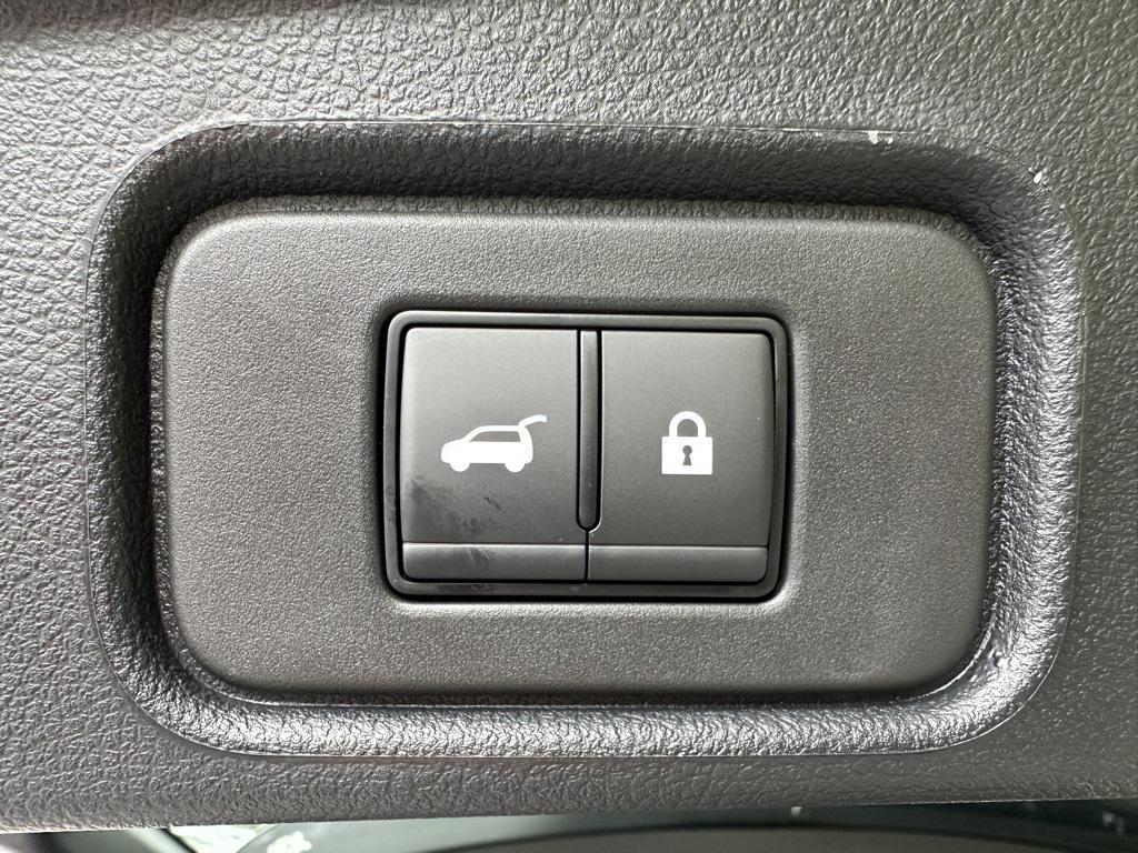 new 2025 Nissan Pathfinder car, priced at $37,292