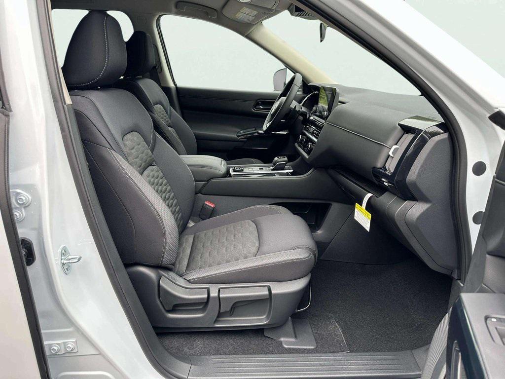new 2025 Nissan Pathfinder car, priced at $41,549