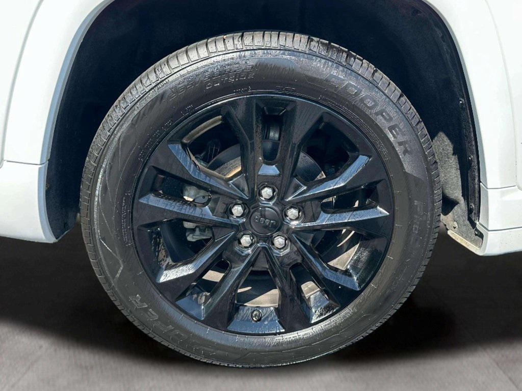 used 2023 Jeep Grand Cherokee car, priced at $37,795