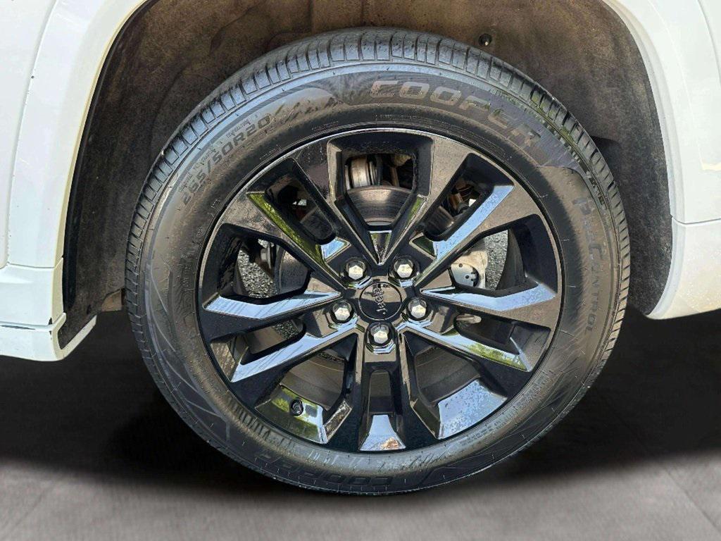 used 2023 Jeep Grand Cherokee car, priced at $37,795
