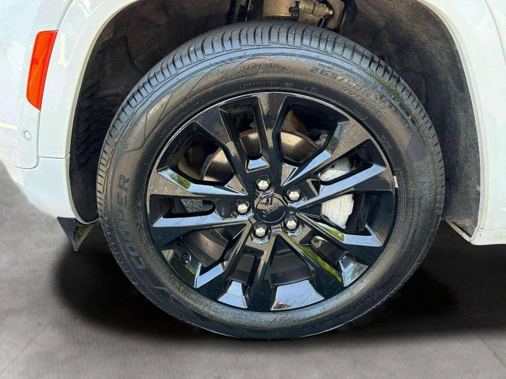 used 2023 Jeep Grand Cherokee car, priced at $37,795