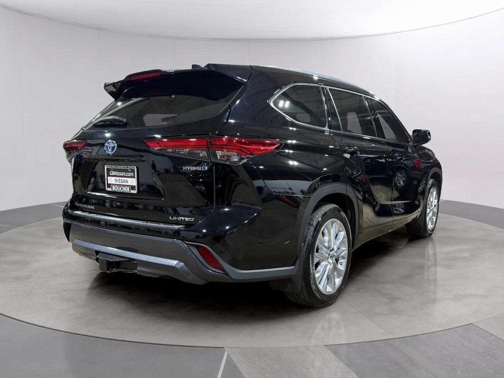 used 2022 Toyota Highlander Hybrid car, priced at $45,995