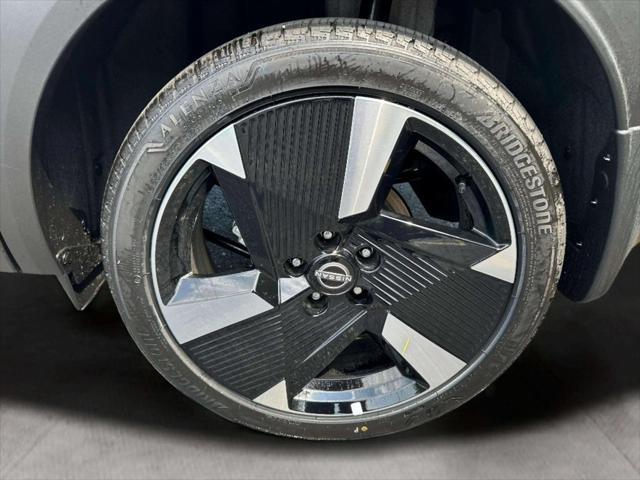 new 2025 Nissan Kicks car, priced at $28,340