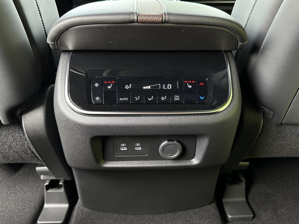 new 2025 Nissan Armada car, priced at $72,754