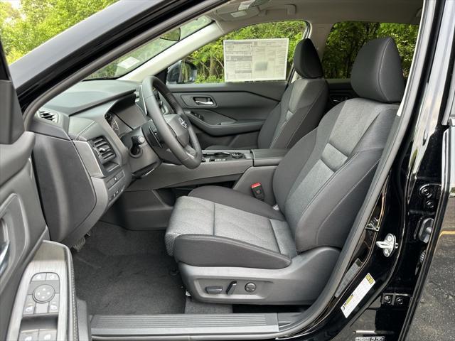 new 2025 Nissan Rogue car, priced at $32,028