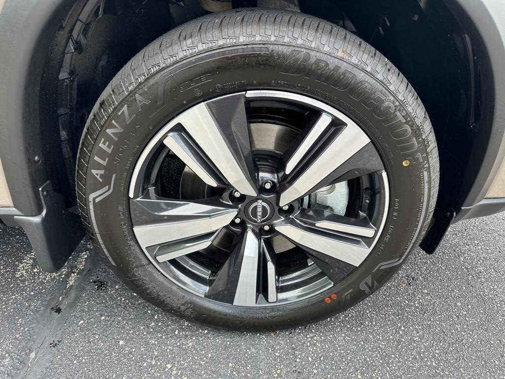 new 2025 Nissan Rogue car, priced at $40,059